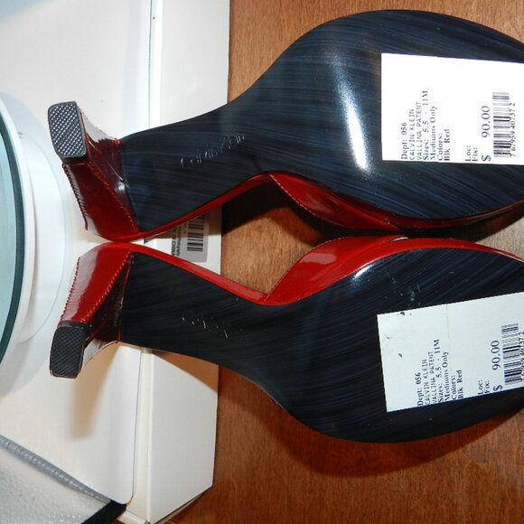 NEW Calvin Klein Vallina Red Patent Slide Mule Heels Size 7 - Picture 10 of 14